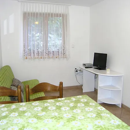 Apartmani Dolencic Krk Town Kültér fotó