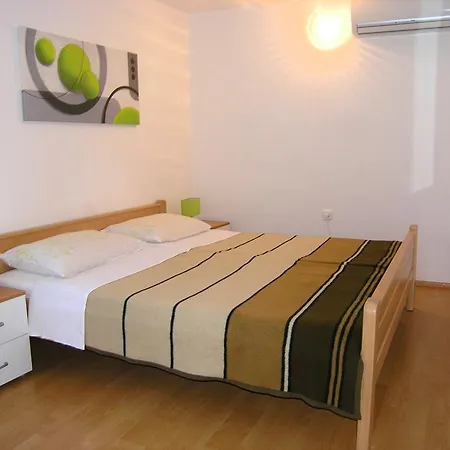 Apartmani Dolencic Krk Town Kültér fotó