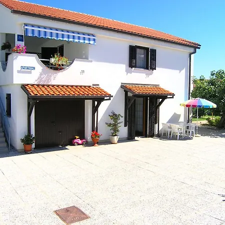 Apartmani Dolencic Krk Town Kültér fotó