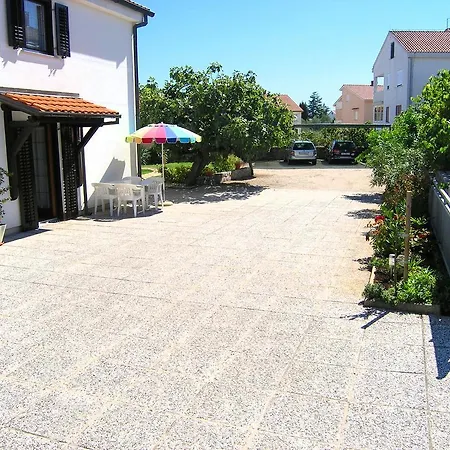 Apartmani Dolencic Krk Town Kültér fotó